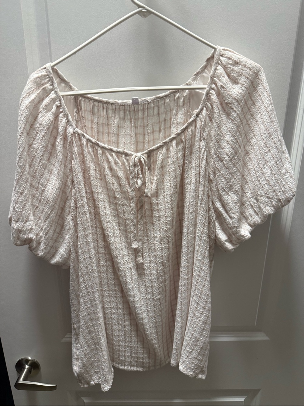 Jane and Delancey Cream Textured Tie-Neck Peasant Blouse